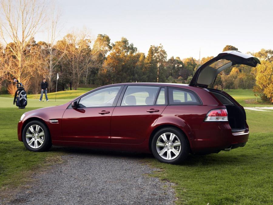  Holden Calais Sportwagon 2008 года  (фото 10 из 15)